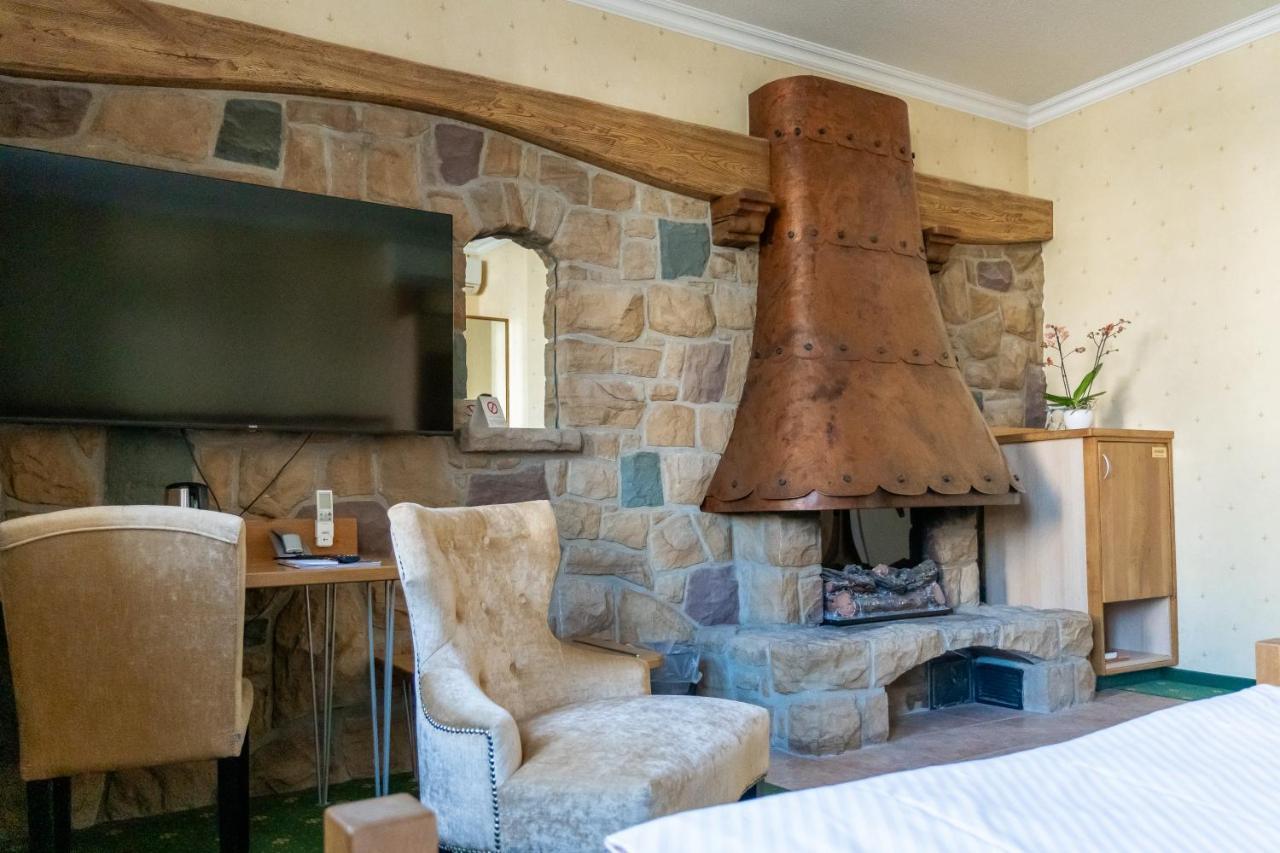 Ambient Hotel Zum Schwan Γκελσενκίρτσεν Εξωτερικό φωτογραφία