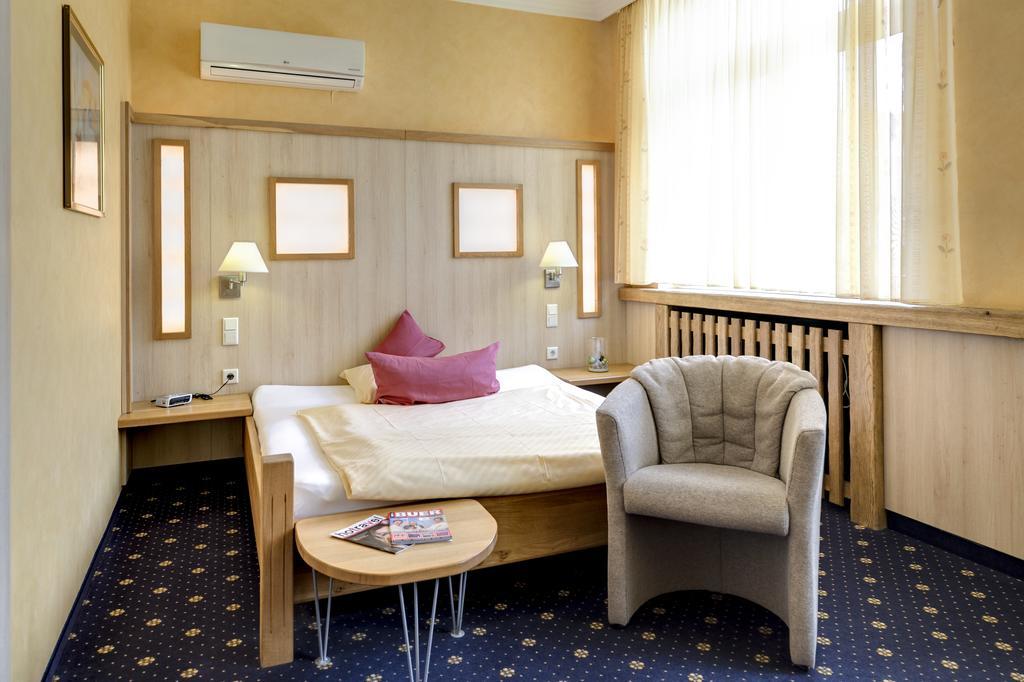 Ambient Hotel Zum Schwan Γκελσενκίρτσεν Εξωτερικό φωτογραφία