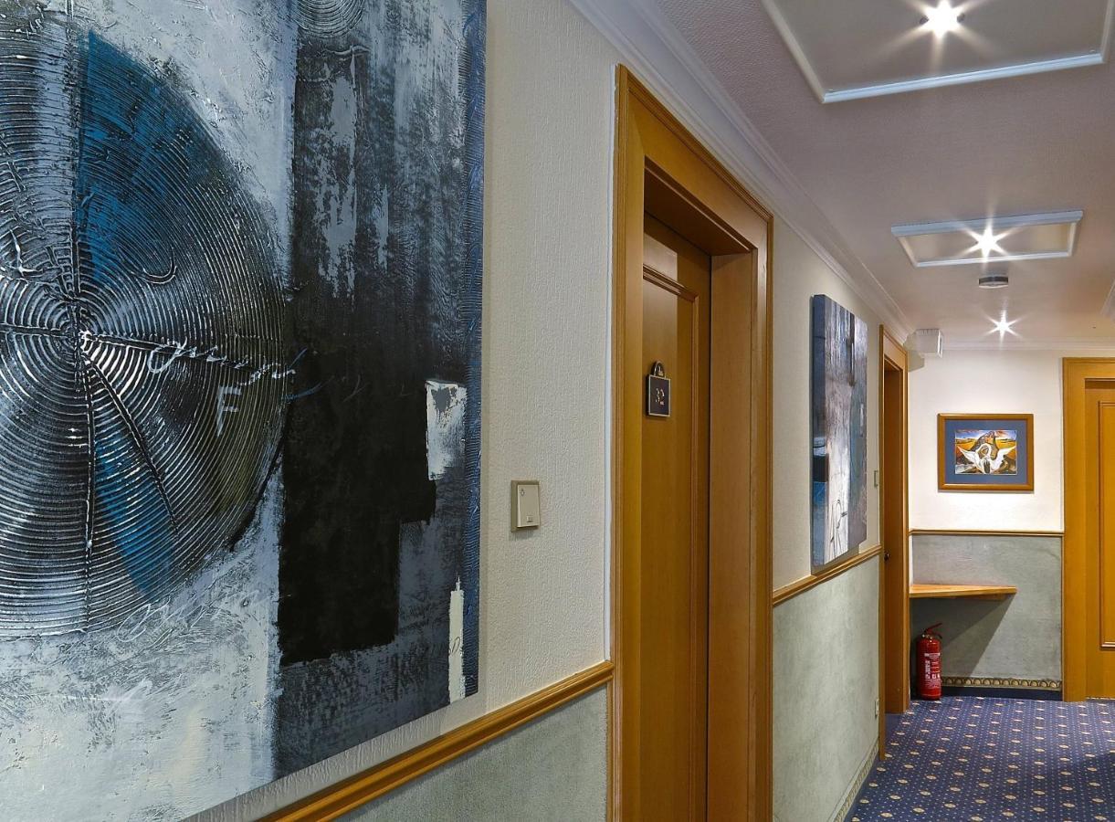 Ambient Hotel Zum Schwan Γκελσενκίρτσεν Εξωτερικό φωτογραφία